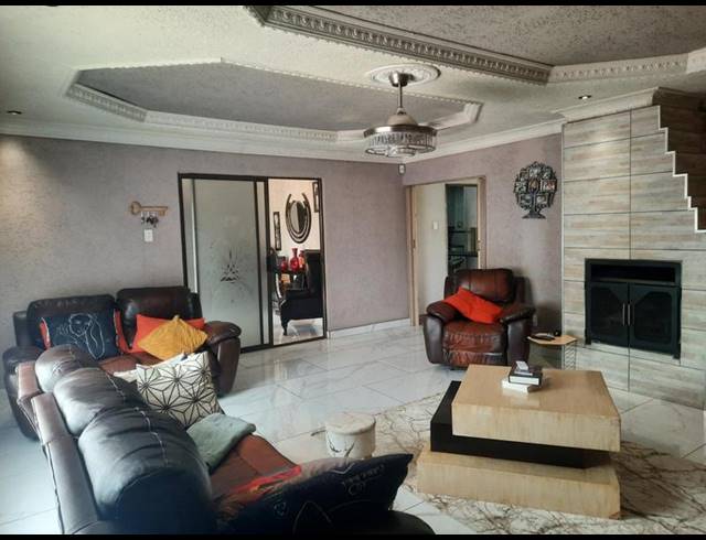 4 BEDROOM HOUSE FOR SALE IN DALESIDE